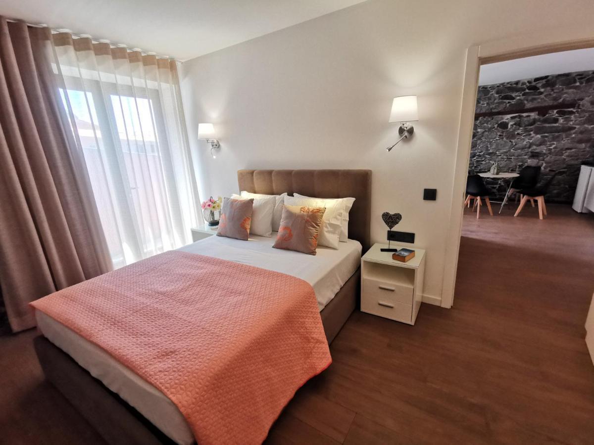 Charming Studios in Calheta Beach - Villa Esmeralda Exterior foto